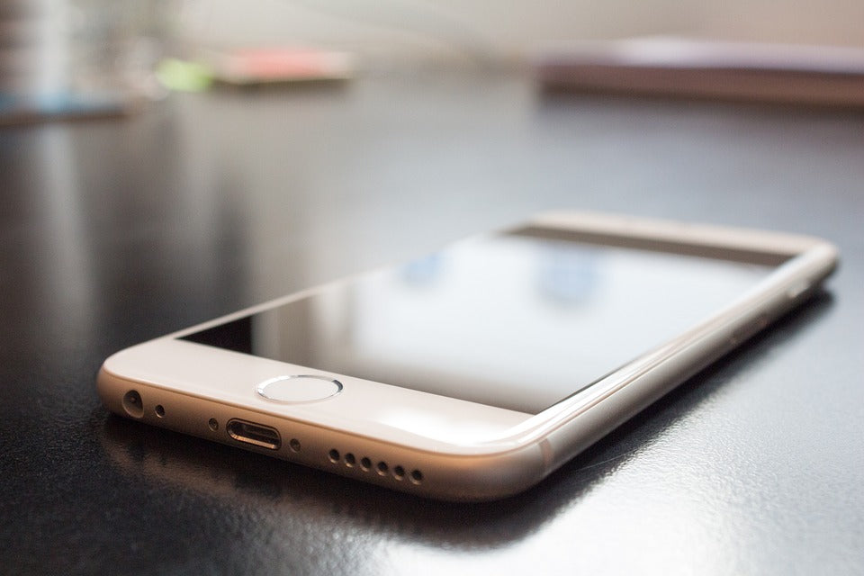Tips to Properly Clean and Sanitize Your Smartphone